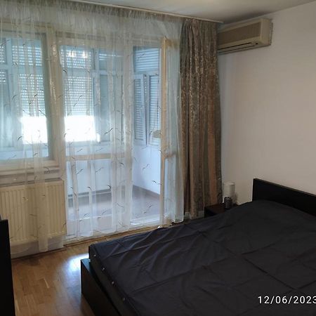Fabian Central Apartment บูคาเรสต์ ภายนอก รูปภาพ